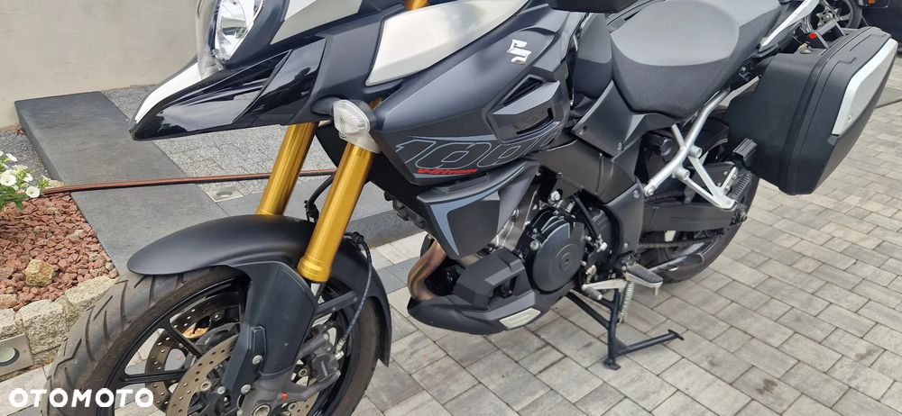Suzuki DL - 12