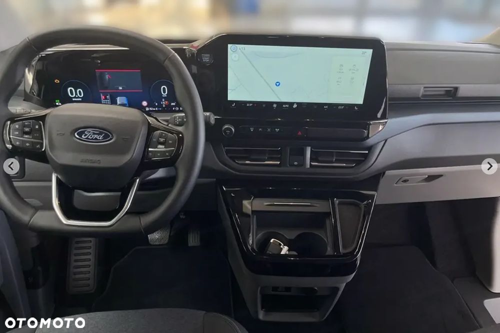 Ford Tourneo Custom - 5