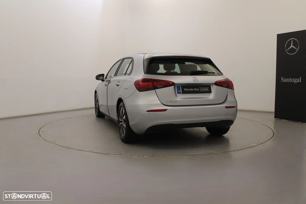 Mercedes-Benz A 200 Standard - 9