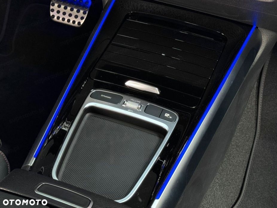 Mercedes-Benz GLB 200 AMG Line 7G-DCT - 10