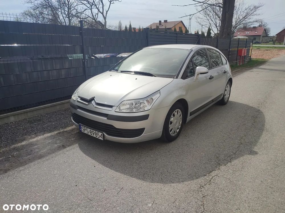 Citroën C4 1.4 16V Magic - 1
