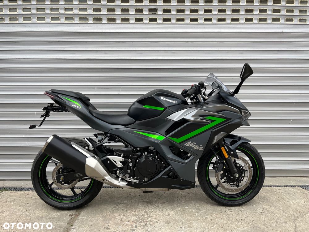 Kawasaki Ninja - 28