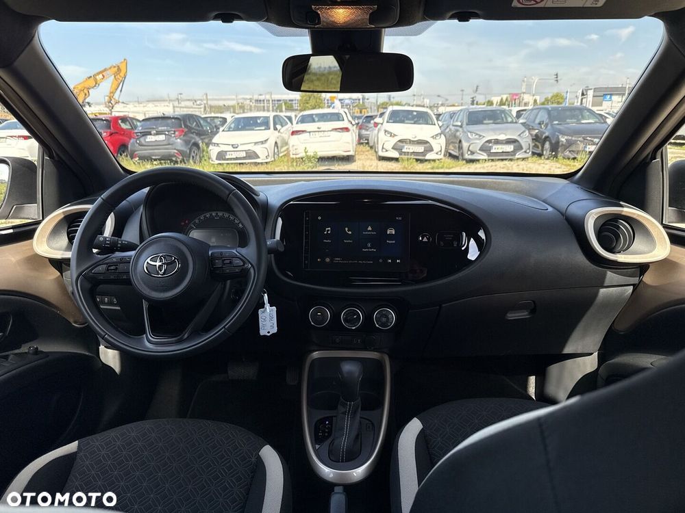 Toyota Aygo X 1.0 VVT-i Style CVT - 12