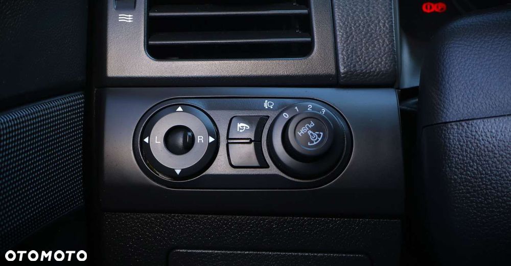 Chevrolet Captiva - 28