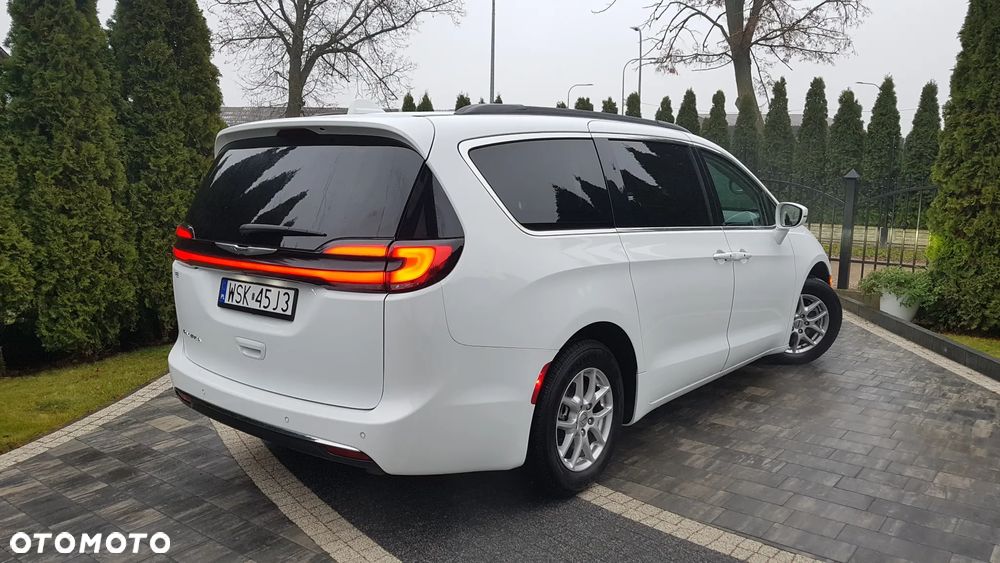 Chrysler Pacifica - 6