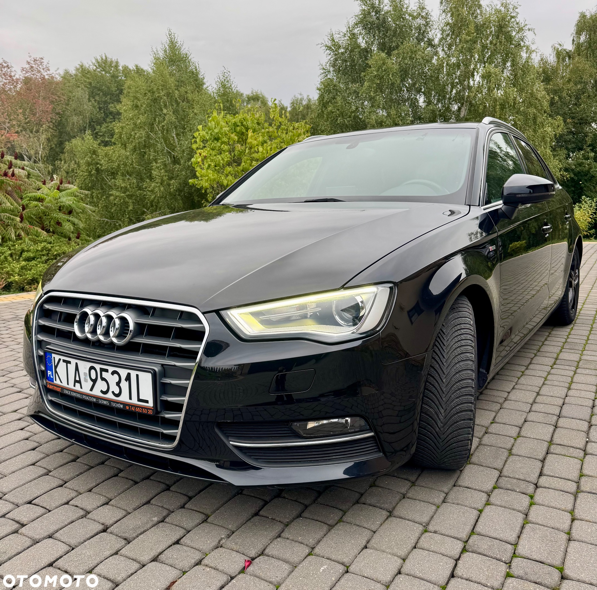 Audi A3 Sportback 1.4 TFSI S line Sportpaket - 2