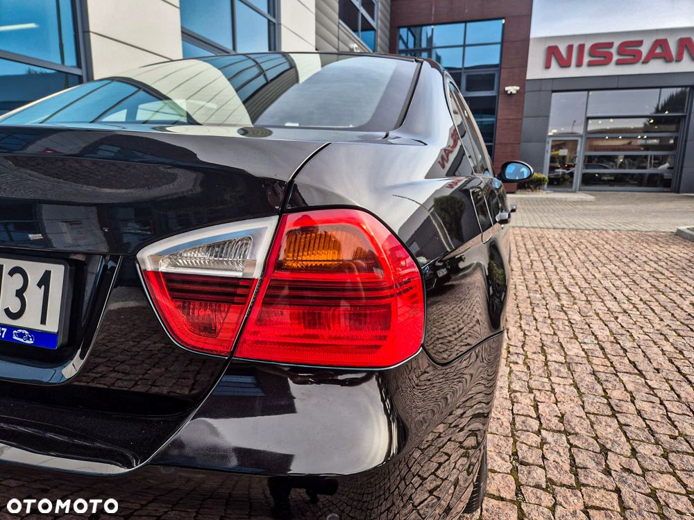 BMW Seria 3 320i - 8