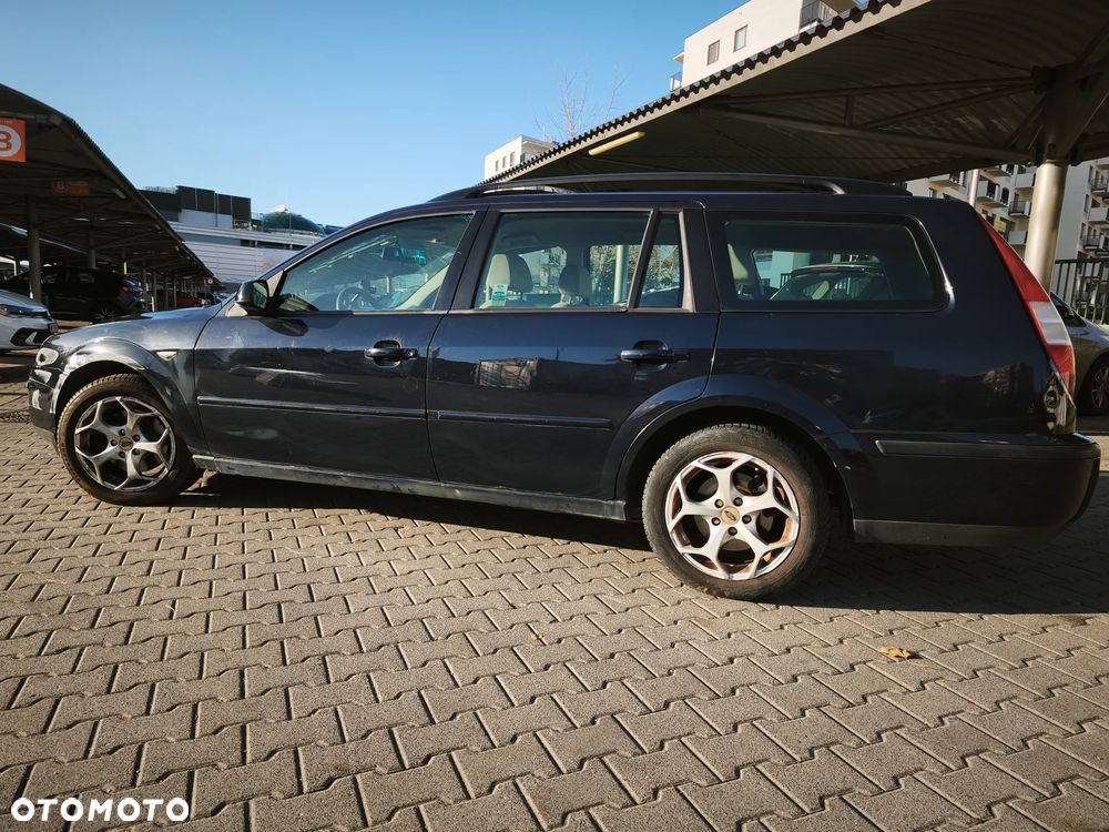 Ford Mondeo 2.0 Trend - 16
