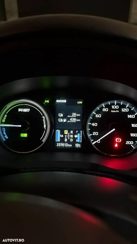 Mitsubishi Outlander - 6