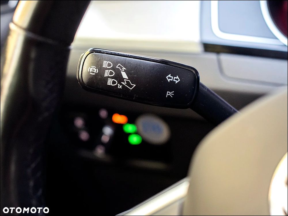 Volkswagen Passat - 18
