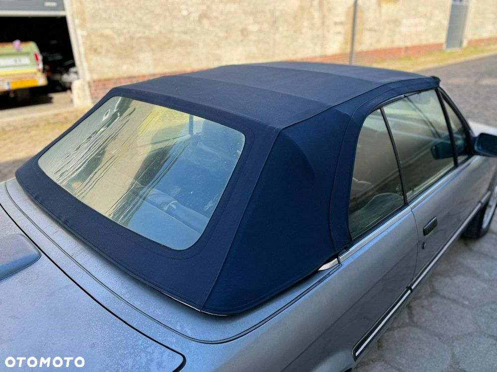 BMW Seria 3 325i - 23