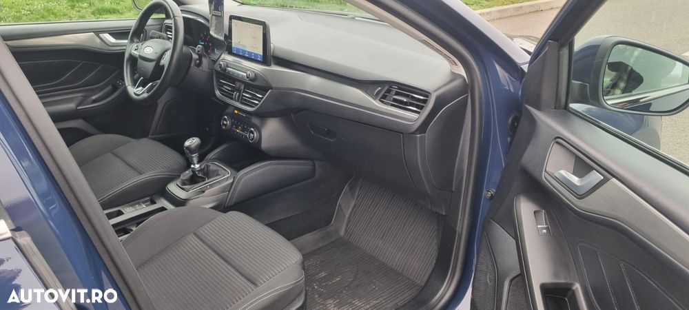 Ford Focus 2.0 EcoBlue Titanium - 12