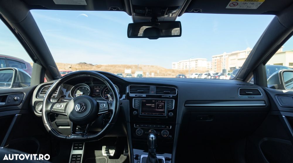 Volkswagen Golf 2.0 TSI BMT 4Mot DSG R - 9