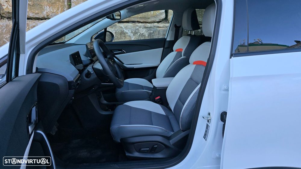 MG MG4 64 kWh Luxury - 44