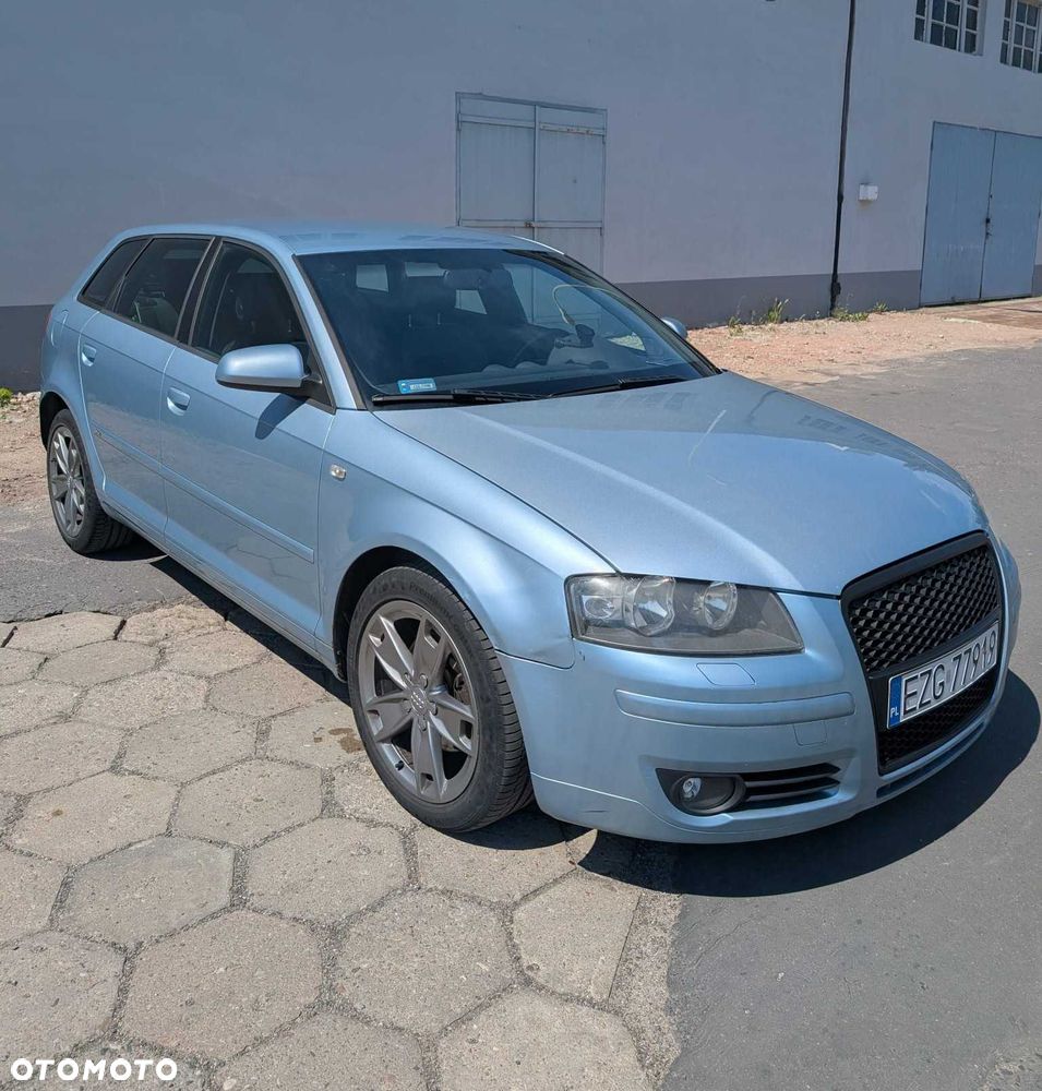 Audi A3 Sportback - 1