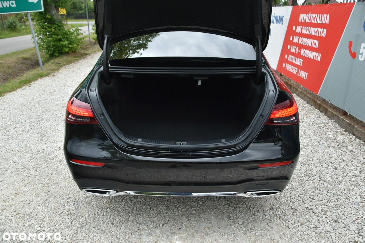 Mercedes-Benz Klasa E - 33