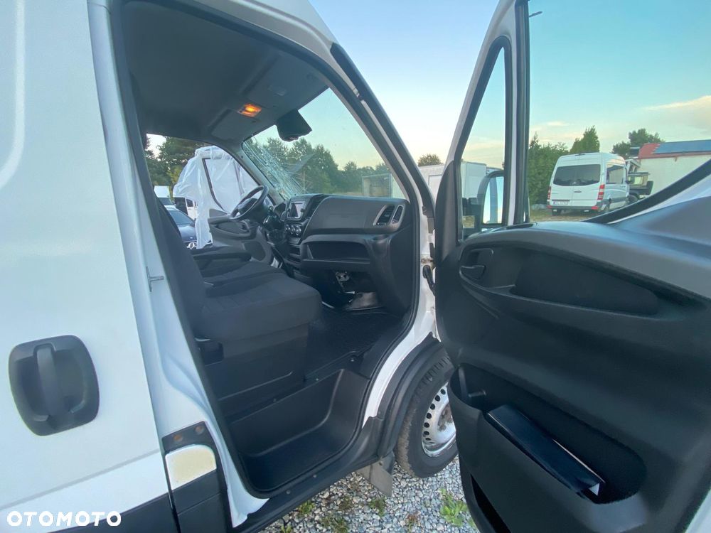 Iveco DAILY - 15