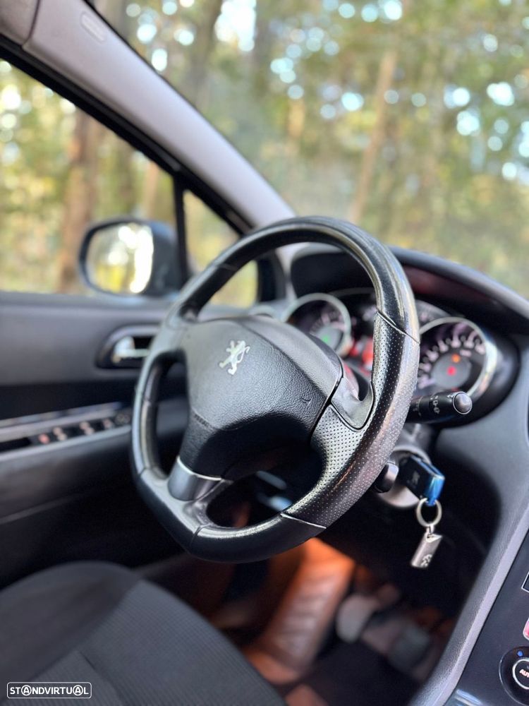 Peugeot 5008 1.6 HDi 7L Allure - 15