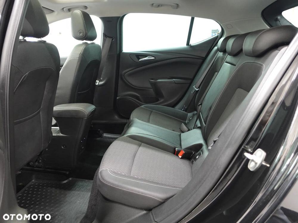 Opel Astra 1.6 BiTurbo D (CDTI) Start/Stop Innovation - 25