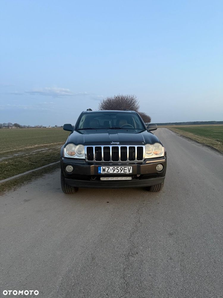 Jeep Grand Cherokee - 2