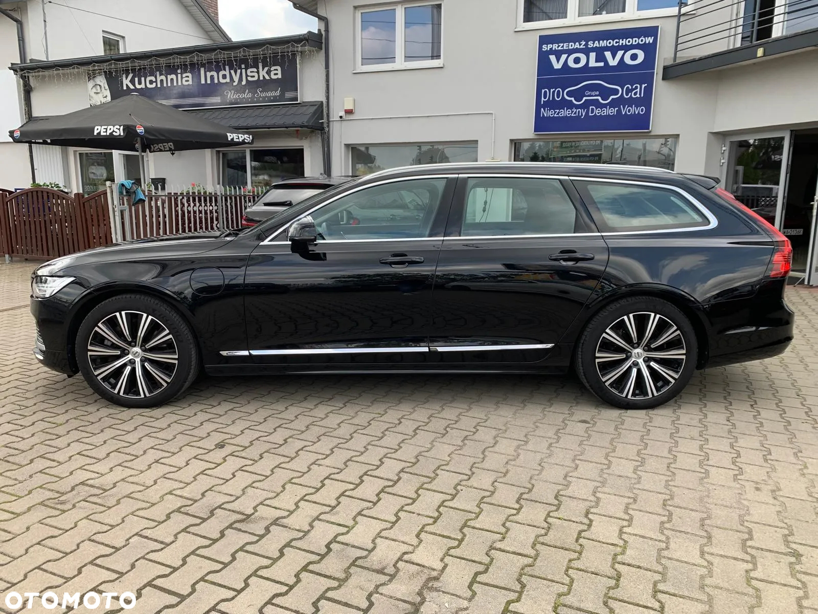 Volvo V90 T6 AWD Plug-In Hybrid Plus Bright - 10