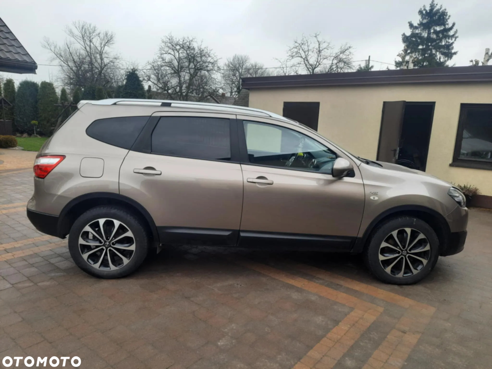 Nissan Qashqai 2.0 dCi 4x4 Tekna - 2