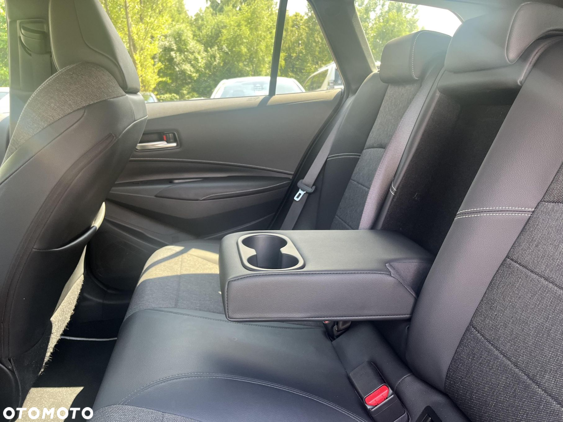 Toyota Corolla - 21