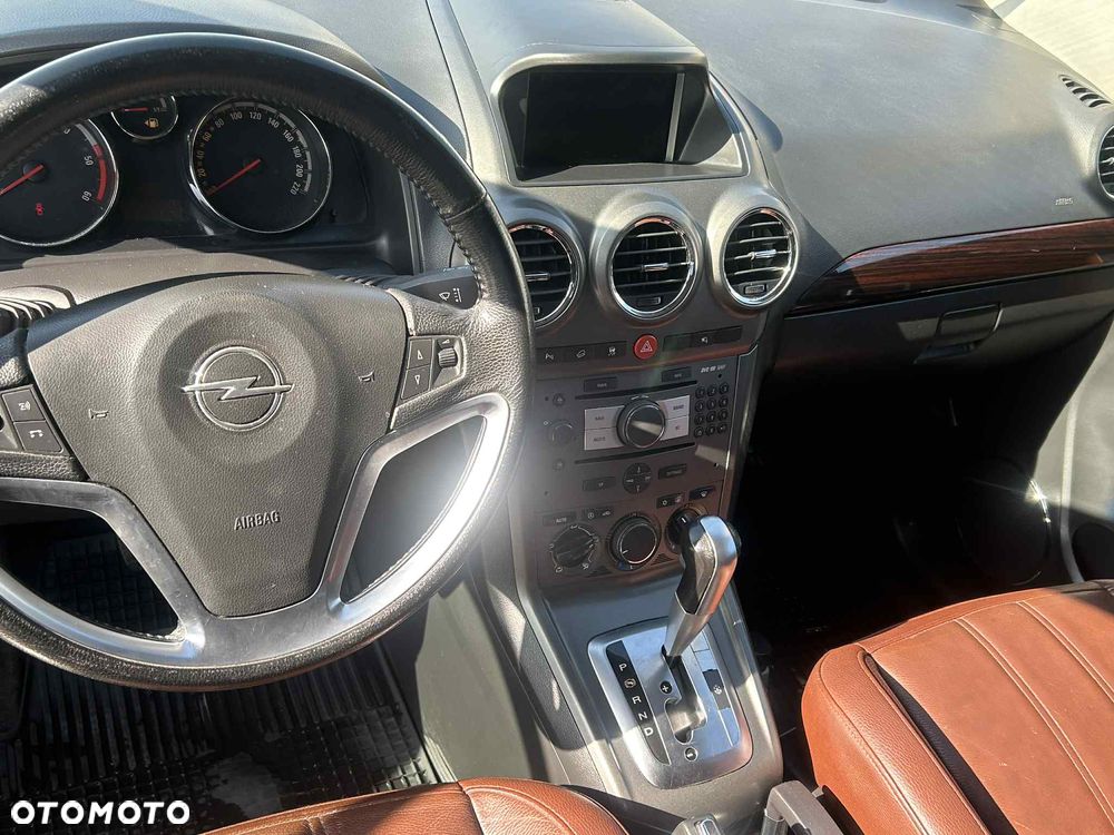 Opel Antara - 10