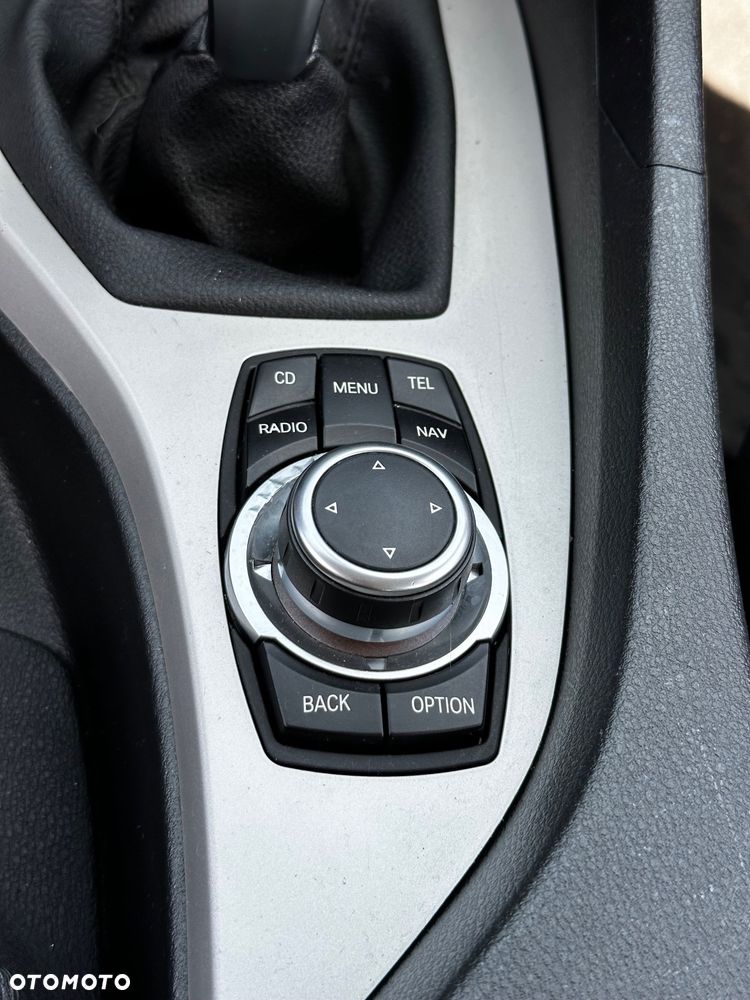 BMW X1 sDrive18d - 27