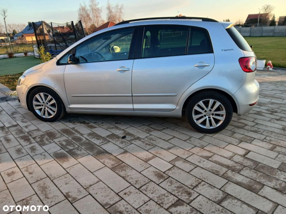 Volkswagen Golf Plus - 11