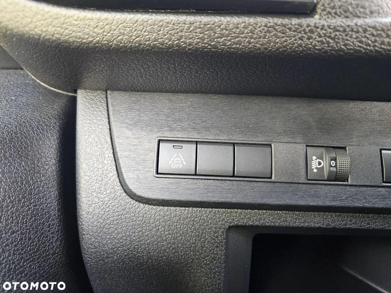 Opel VIVARO FURGON EXTRA LONG BRYGADOWY - 21