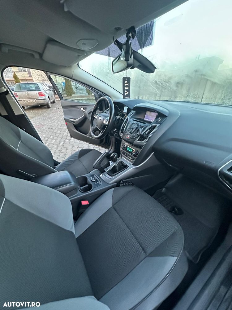 Ford Focus - 15