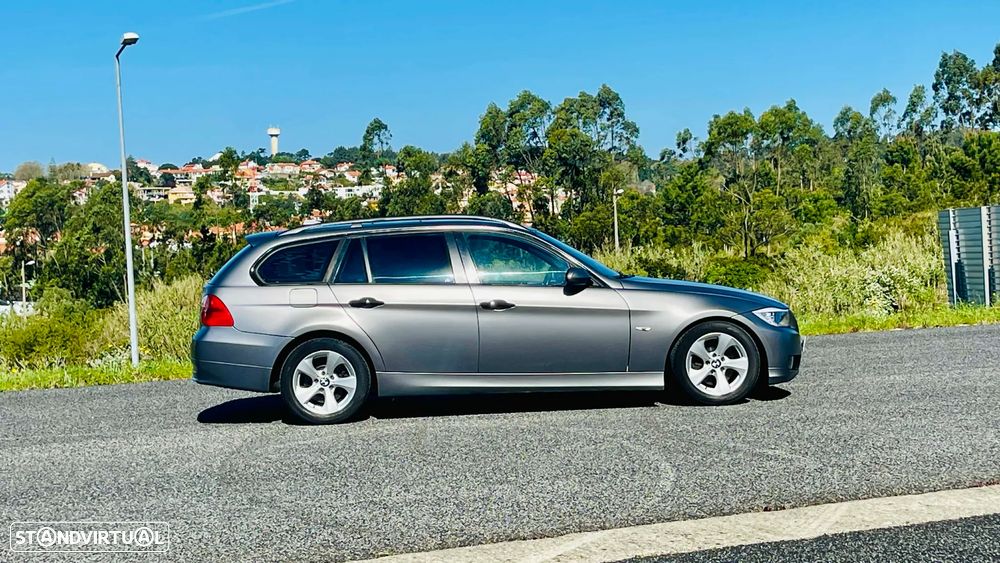 BMW 320 dA Dynamic - 4