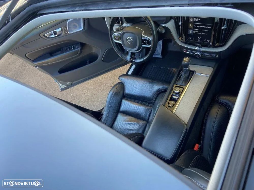 Volvo XC 60 2.0 D4 Inscription AWD Geartronic - 30
