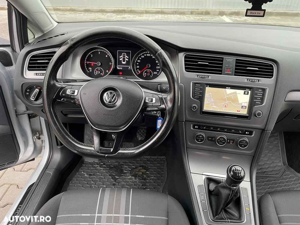 Volkswagen Golf 1.6 TDI BlueMotion Technology Lounge - 7
