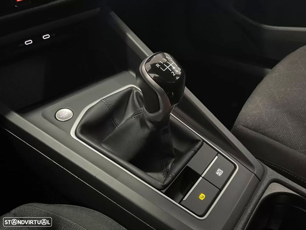 VW Golf 1.0 TSI - 9