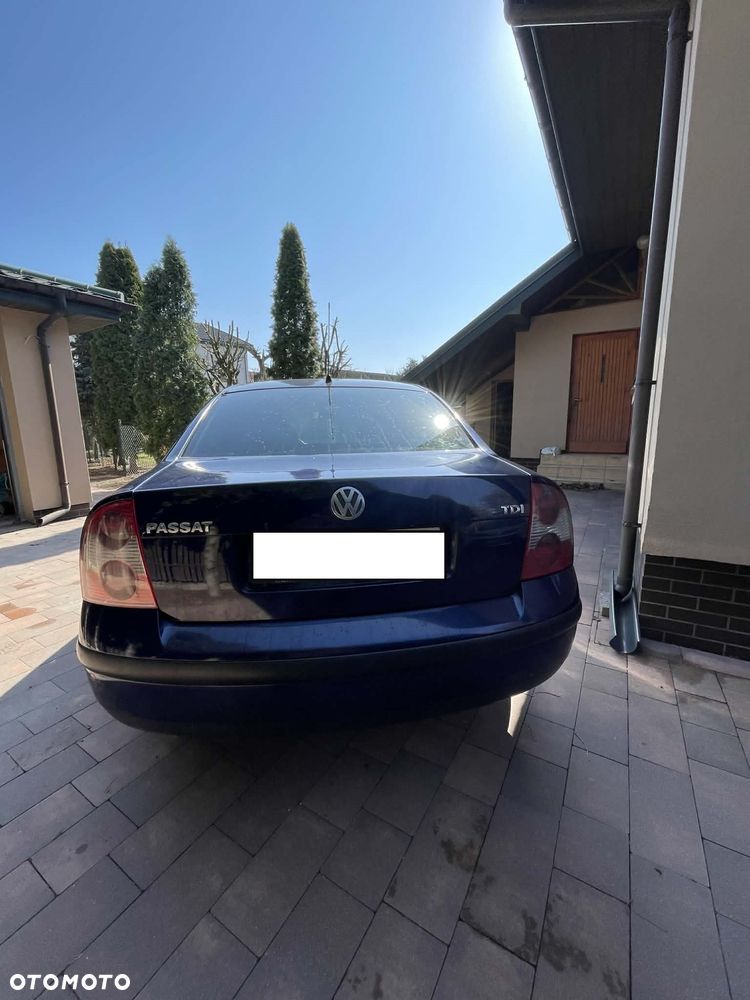 Volkswagen Passat 1.9 TDI - 9