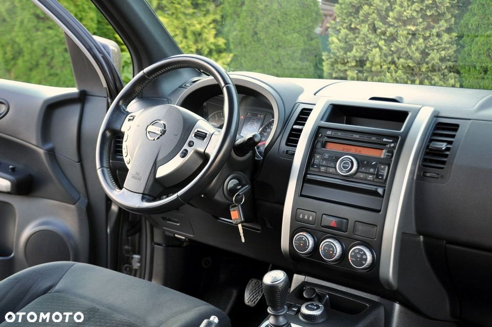 Nissan X-Trail - 25