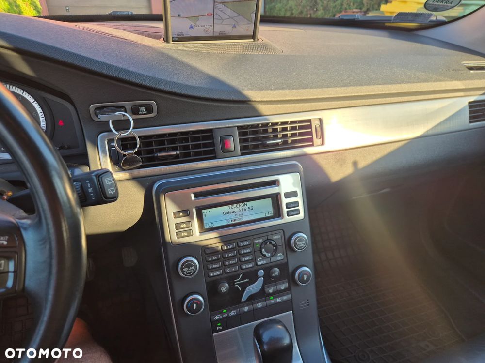 Volvo V70 D5 AWD Summum - 10