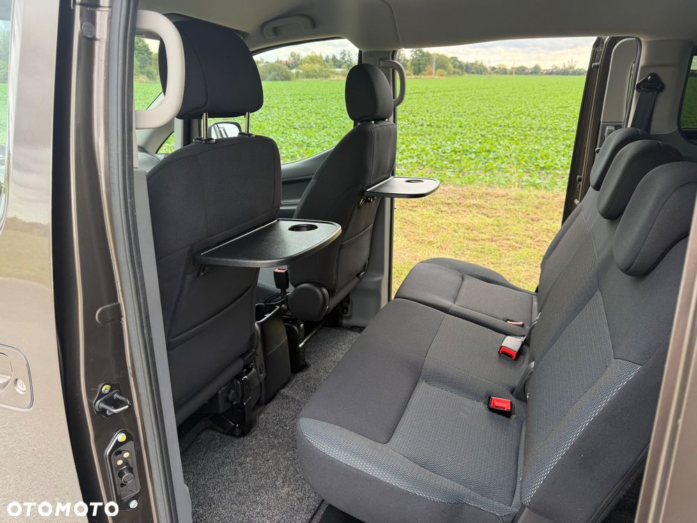 Nissan NV200 - 13