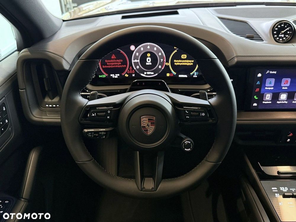 Porsche Cayenne - 25
