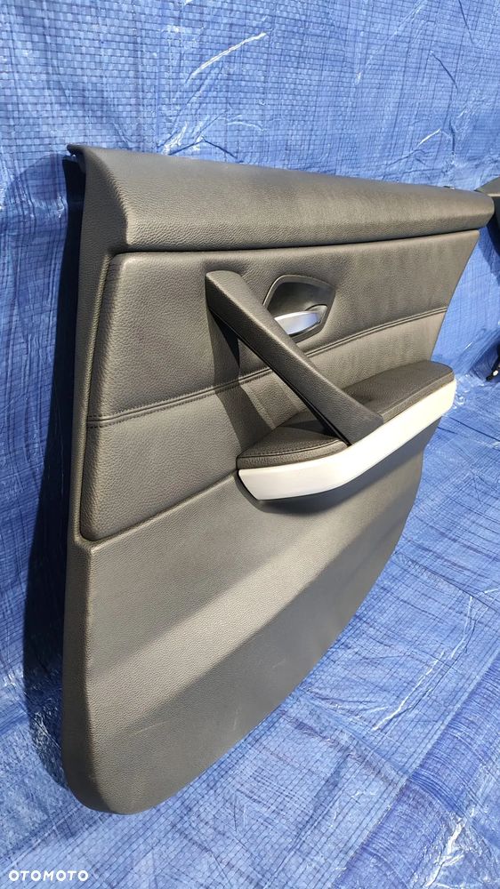 BOCZEK TAPICERKA DRZWI LEWY PRAWY TYŁ CZARNY SKÓRA DEKOR BMW E90 M-PAKIET - 11