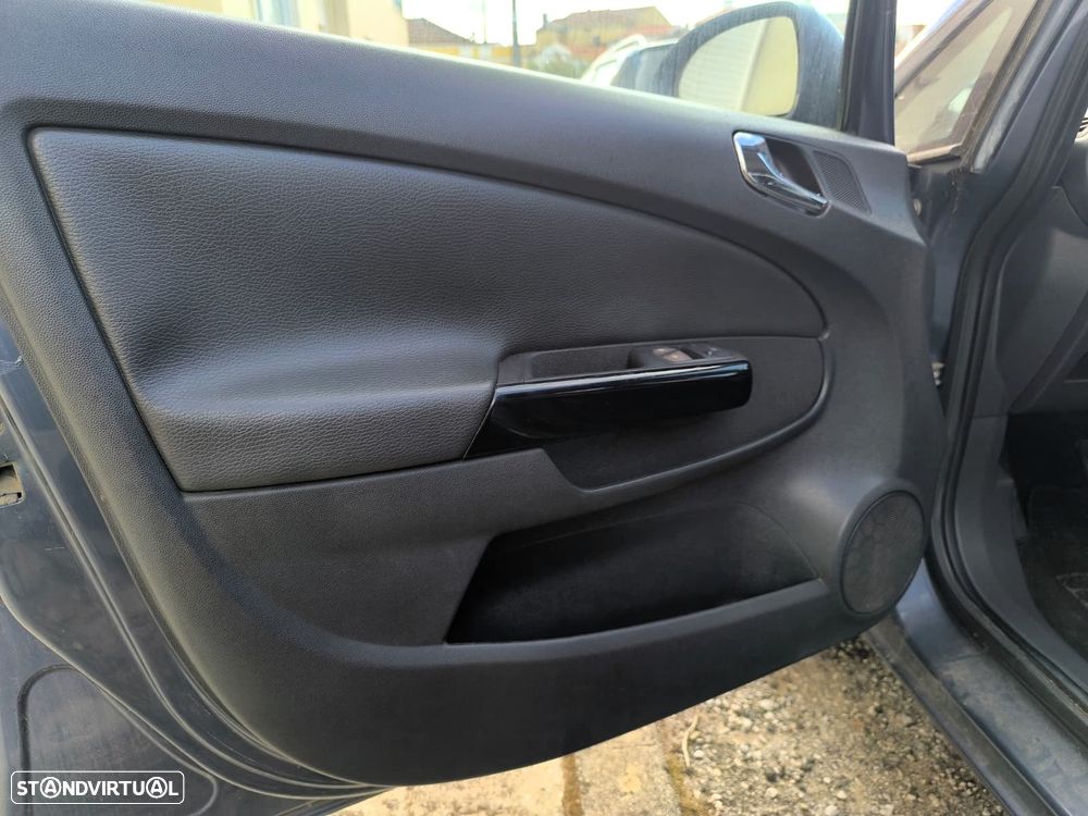 Opel Corsa 1.3 CDTi Cosmo - 2