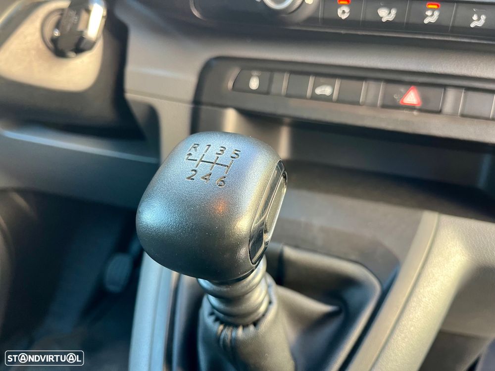 Opel Vivaro 2.0 - 32