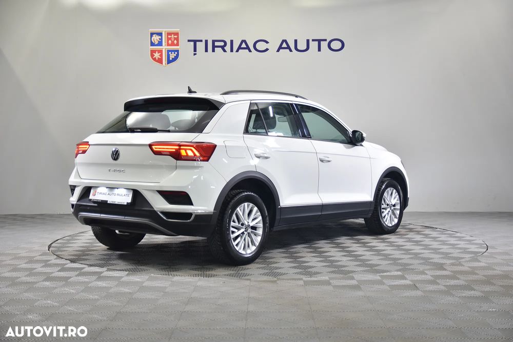 Volkswagen T-Roc - 5