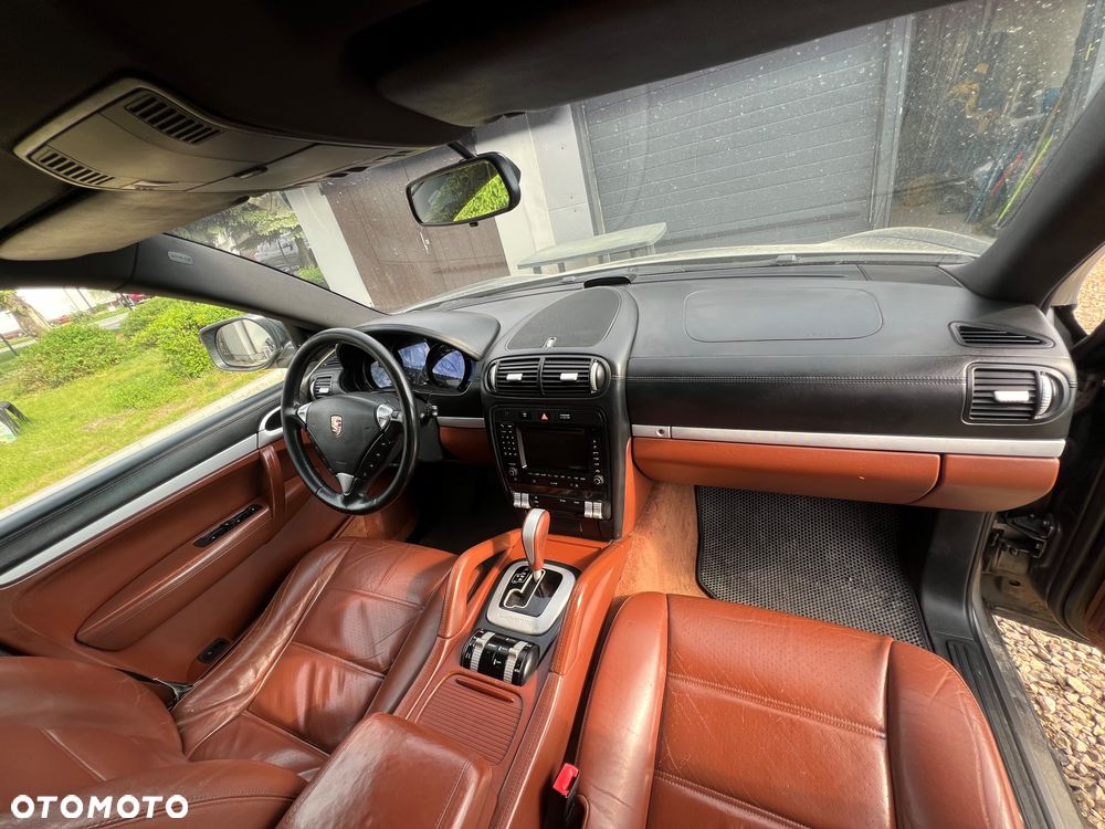 Porsche Cayenne Tiptronic S - 23