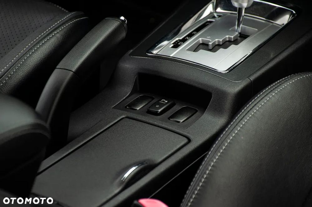 Mitsubishi Lancer 1.8 CVT Intense - 11