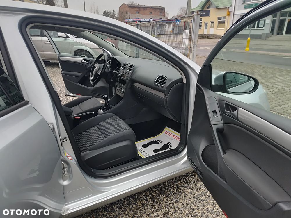 Volkswagen Golf 2.0 TDI DPF Comfortline - 25