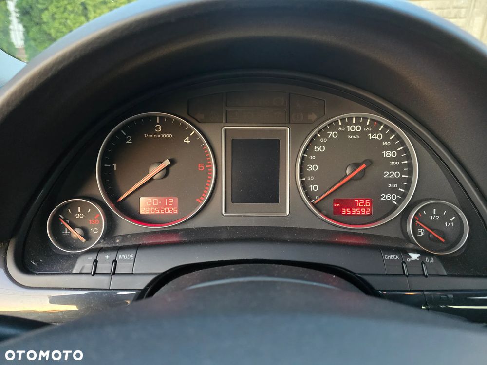 Audi A4 Avant 1.9 TDI - 12
