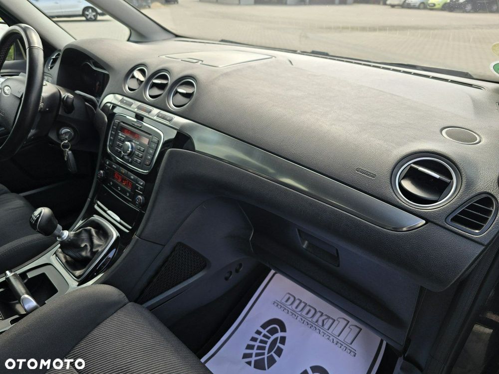 Ford Galaxy - 27